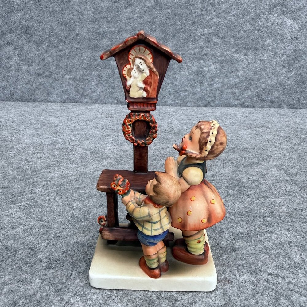 Vintage M. J. Hummel Goebel Porcelain Figurine Adoration West Germany 23/4  6.5"